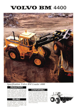 Gumikerekes homlokrakodók Volvo 4400