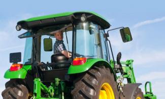 2WD traktorok John Deere 5055E