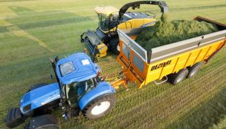 4WD silózók New Holland FR 500