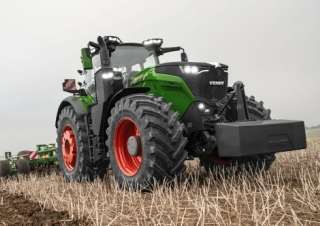 4WD traktorok Fendt 1044 Vario Profi+ 