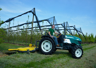 4WD traktorok Arbos 3040