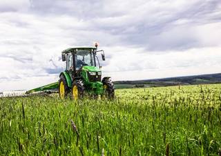 4WD traktorok John Deere 5058E