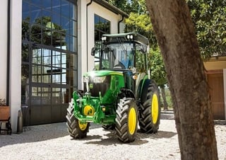 4WD traktorok John Deere 5090GF