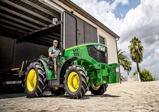 4WD traktorok John Deere 5090GL
