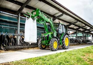 4WD traktorok John Deere 5095M
