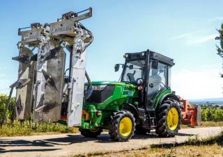4WD traktorok John Deere 5105GV