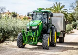 4WD traktorok John Deere 5105ML