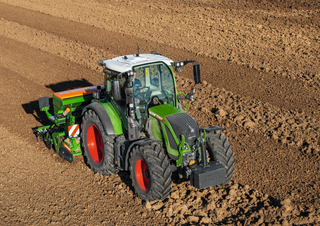 4WD traktorok Fendt 512 Vario Power+