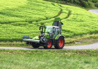4WD traktorok Fendt 513 Vario Power