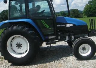 4WD traktorok Ford-NH 5635 A Dual
