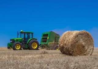4WD traktorok John Deere 6115J