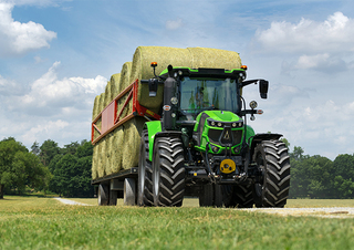 4WD traktorok DEUTZ-FAHR 6125 C RVShift 