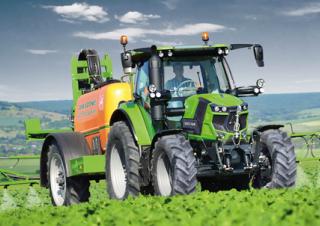 4WD traktorok DEUTZ-FAHR 6130 TTV 