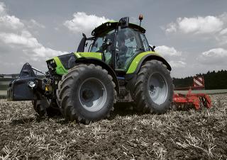 4WD traktorok DEUTZ-FAHR 6130.4