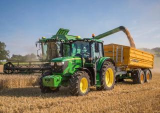 4WD traktorok John Deere 6140M 