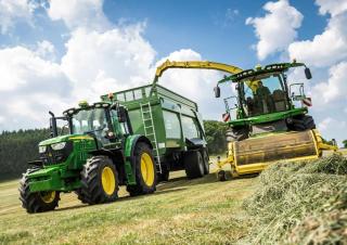 4WD traktorok John Deere 6140M 