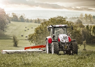 4WD traktorok Steyr 6150 Profi