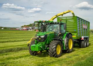 4WD traktorok John Deere 6155R