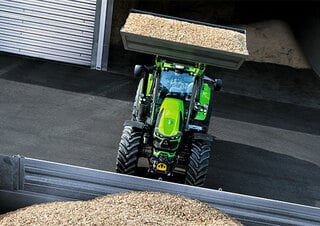 4WD traktorok DEUTZ-FAHR 6165.4 Agrotron 