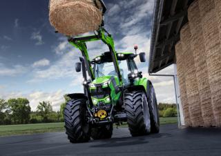 4WD traktorok DEUTZ-FAHR 6215 Agrotron