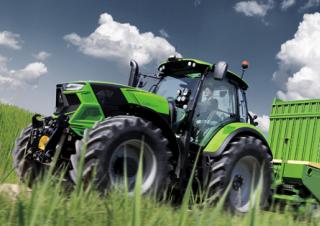 4WD traktorok DEUTZ-FAHR 6215 Agrotron TTV