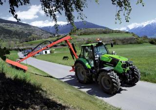 4WD traktorok DEUTZ-FAHR 6215 Agrotron TTV 