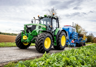 4WD traktorok John Deere 6M 145