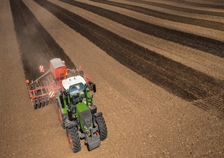 4WD traktorok Fendt 716 Vario Power 