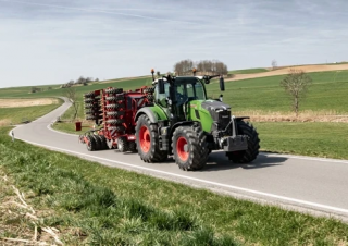 4WD traktorok Fendt 724 Vario Power+ 