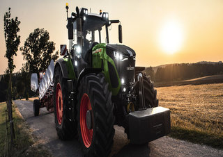 4WD traktorok Fendt 933 Vario Power