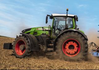 4WD traktorok Fendt 933 Vario Power