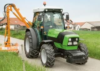 4WD traktorok DEUTZ-FAHR Agroplus F 320 GS