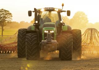 4WD traktorok DEUTZ-FAHR Agrotron 7210 TTV 