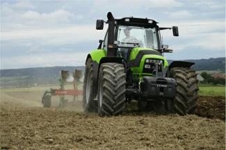 4WD traktorok DEUTZ-FAHR Agrotron M 600 DCR