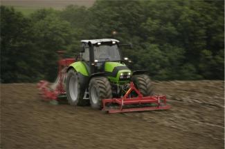 4WD traktorok DEUTZ-FAHR Agrotron M 600 DCR