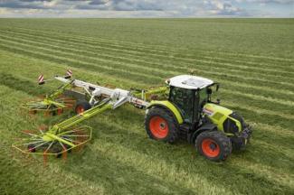 4WD traktorok Claas Arion 540