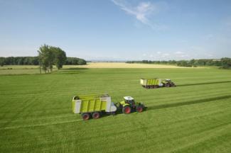 4WD traktorok Claas Arion 540