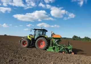 4WD traktorok Claas Arion 660 Cmatic 