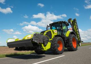 4WD traktorok Claas Axion 830 Cmatic