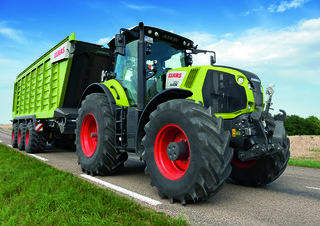 4WD traktorok Claas Axion 850
