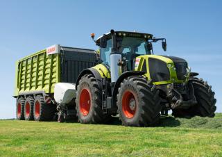 4WD traktorok Claas Axion 930