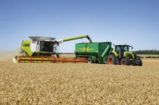 4WD traktorok Claas Axion 930