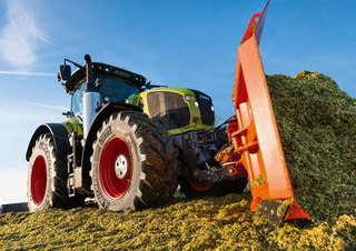 4WD traktorok Claas Axion 960 