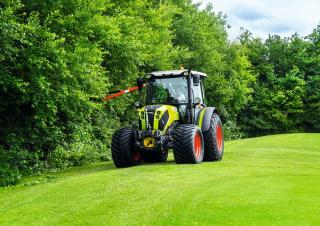 4WD traktorok Claas Elios 330   