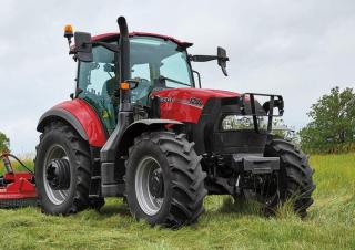 4WD traktorok Case IH Farmall 120U