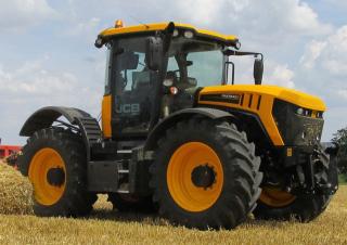 4WD traktorok JCB Fastrac 4220