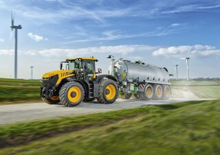 4WD traktorok JCB Fastrac 8290