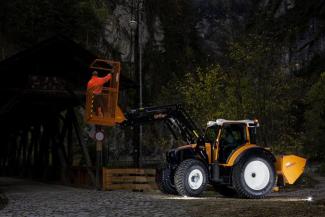 4WD traktorok Lindner Geotrac 124