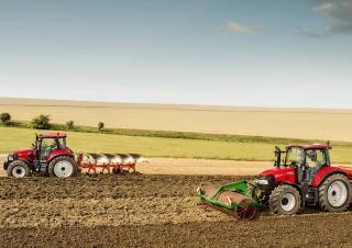 4WD traktorok Case IH Luxxum 120 Basis