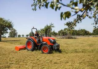4WD traktorok Kubota M4072
